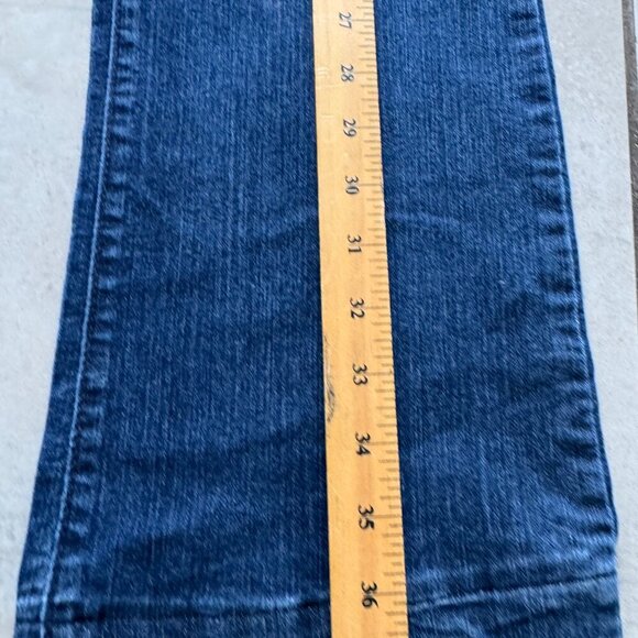 🔥 4 for $20 DEAL 🔥Jaclyn Smith Dark Wash Bootcut Jeans Size 8 - Picture 5 of 7